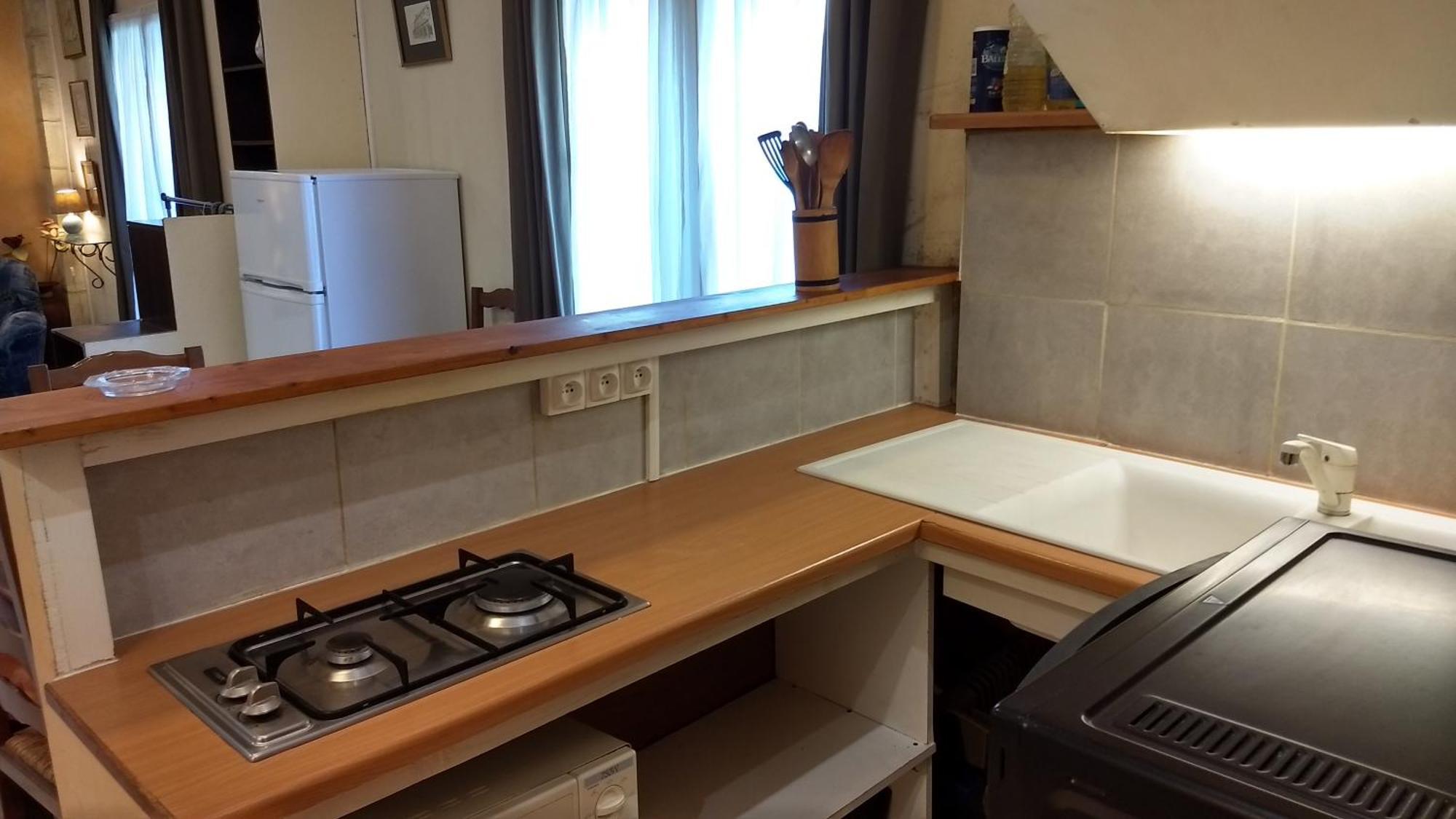Logement Tranquille Et Frais Proche Gare Au Rdc Saumur Exteriér fotografie